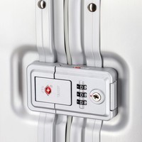 Валіза на 4 колесах Travelite Next 2.0 Silver М 69 л TL079848-56