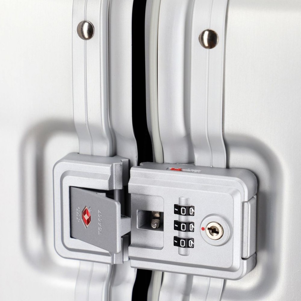 Валіза на 4 колесах Travelite Next 2.0 Silver М 69 л TL079848-56