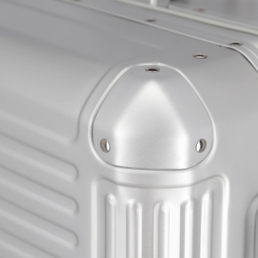 Валіза на 4 колесах Travelite Next 2.0 Silver М 69 л TL079848-56